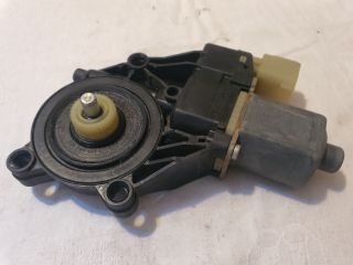 bontott FORD FIESTA VI Jobb első Ablakemelő Motor
