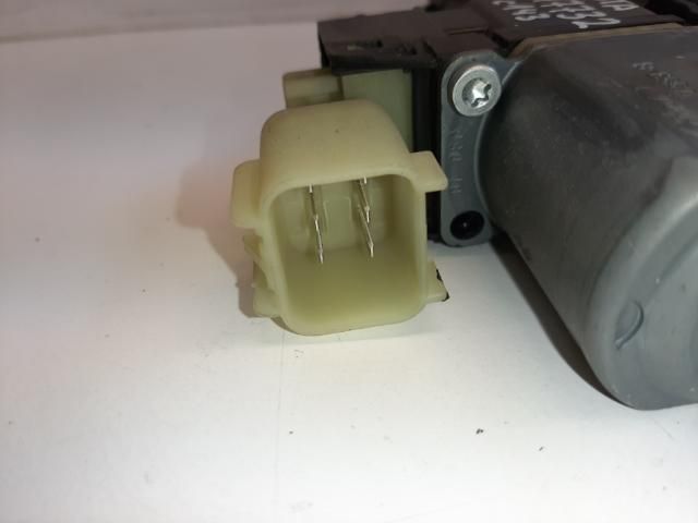 bontott FORD FIESTA VI Jobb első Ablakemelő Motor