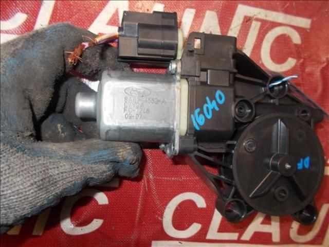 bontott FORD FIESTA VI Jobb első Ablakemelő Motor