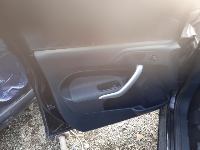 bontott FORD FIESTA VI Jobb első Biztonsági Öv Csat