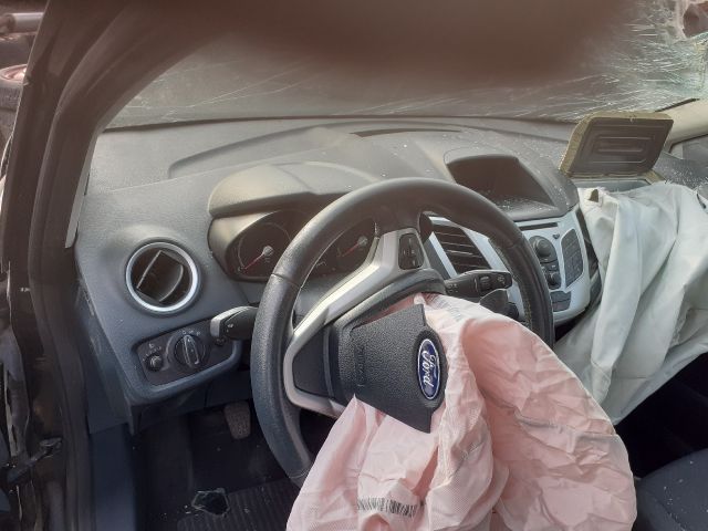 bontott FORD FIESTA VI Jobb első Biztonsági Öv Csat