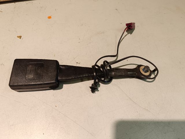 bontott FORD FIESTA VI Jobb első Biztonsági Öv Csat