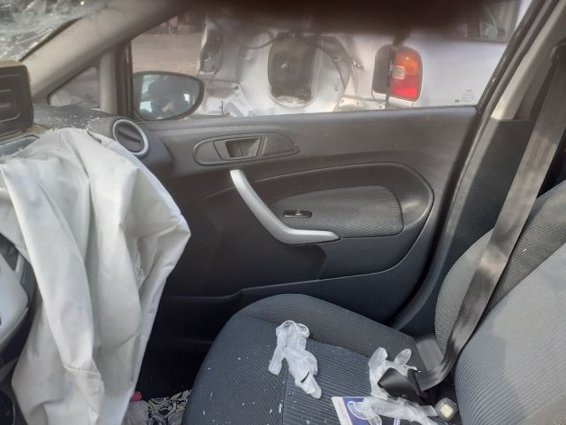 bontott FORD FIESTA VI Jobb első Biztonsági Öv Csat