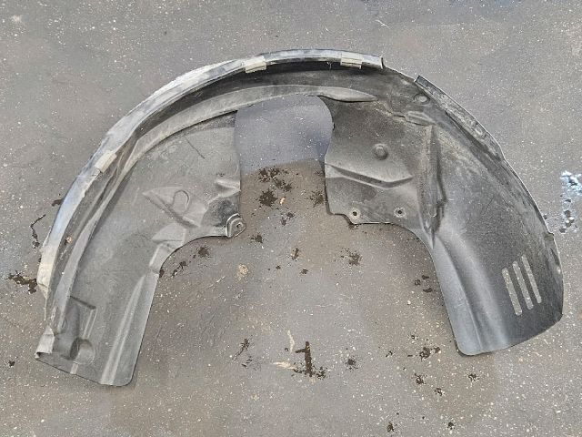 bontott FORD FIESTA VI Jobb első Első Dobbetét (Kerékjárati, Műanyag)