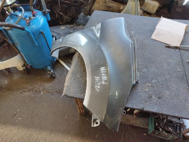 bontott FORD FIESTA VI Jobb első Sárvédő