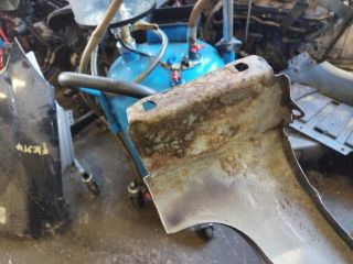 bontott FORD FIESTA VI Jobb első Sárvédő