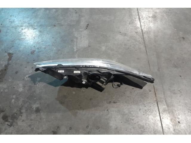 bontott FORD FIESTA VI Jobb Fényszóró