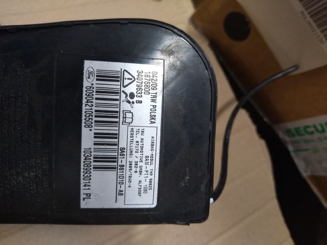 bontott FORD FIESTA VI Jobb Függönylégzsák és Oldallégzsák