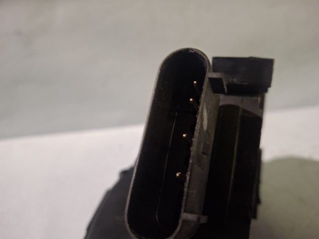 bontott FORD FIESTA VI Jobb hátsó Ajtózár