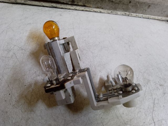 bontott FORD FIESTA VI Jobb Hátsó Lámpa Foglalat