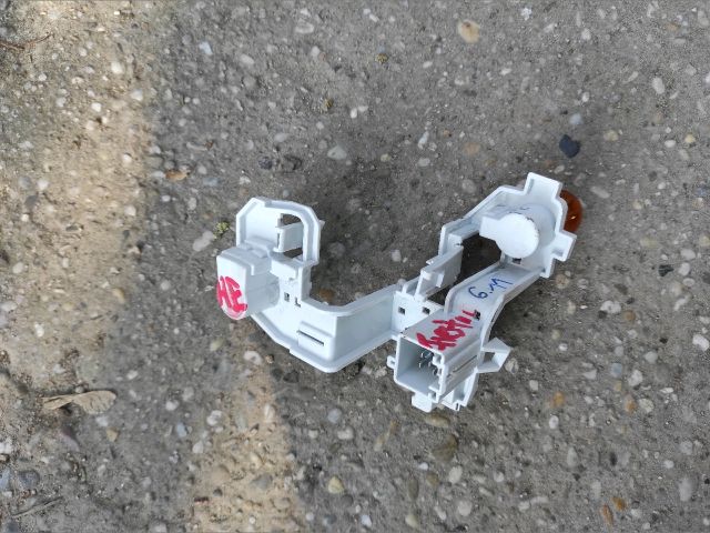 bontott FORD FIESTA VI Jobb Hátsó Lámpa Foglalat