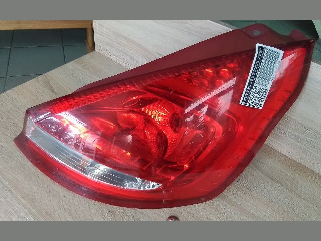 bontott FORD FIESTA VI Jobb Hátsó Lámpa