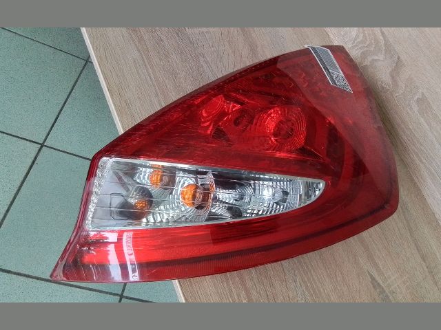 bontott FORD FIESTA VI Jobb Hátsó Lámpa