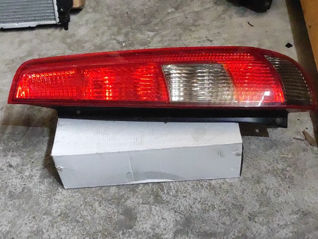 bontott FORD FIESTA VI Jobb Hátsó Lámpa