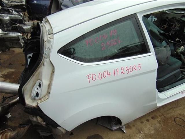 bontott FORD FIESTA VI Jobb hátsó Sárvédő