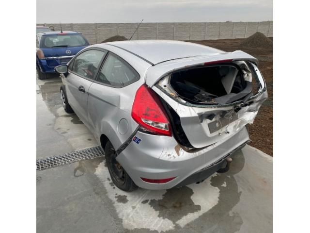 bontott FORD FIESTA VI Jobb Ködfényszóró