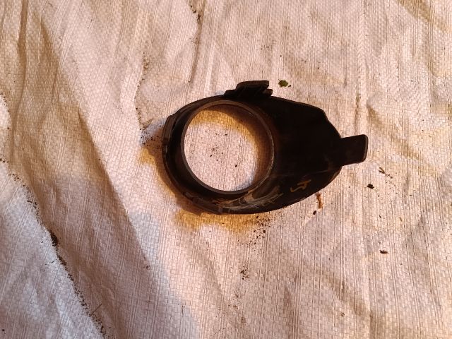 bontott FORD FIESTA VI Jobb Ködlámpa Rács