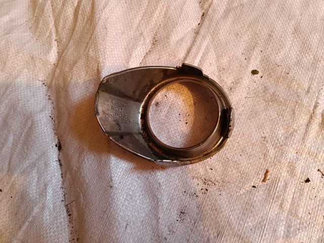 bontott FORD FIESTA VI Jobb Ködlámpa Rács