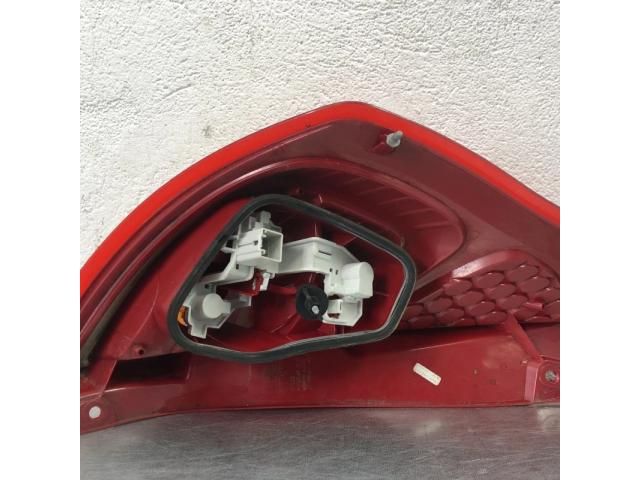 bontott FORD FIESTA VI Jobb Külső Hátsó Lámpa