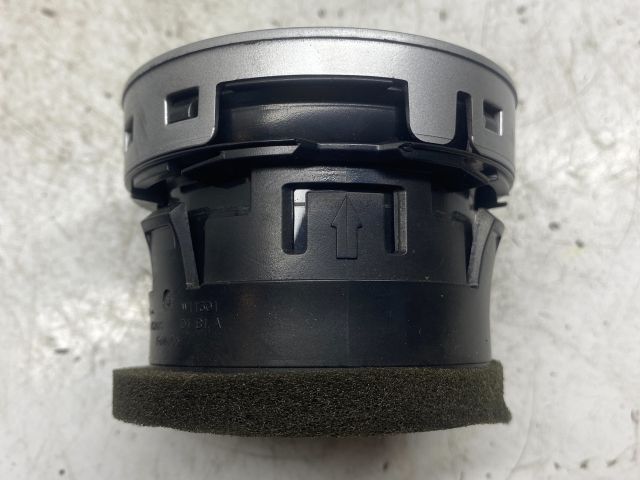 bontott FORD FIESTA VI Jobb Szellőző