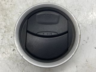 bontott FORD FIESTA VI Jobb Szellőző