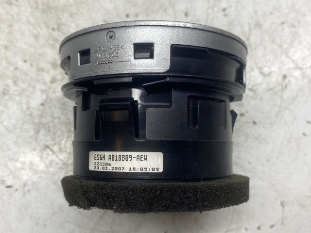 bontott FORD FIESTA VI Jobb Szellőző