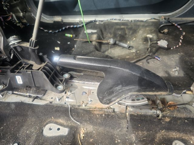 bontott FORD FIESTA VI Kézifék Kar