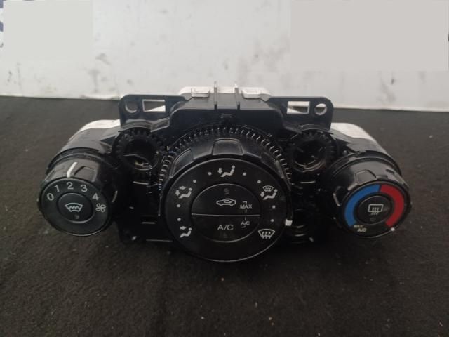 bontott FORD FIESTA VI Klíma Kapcsoló
