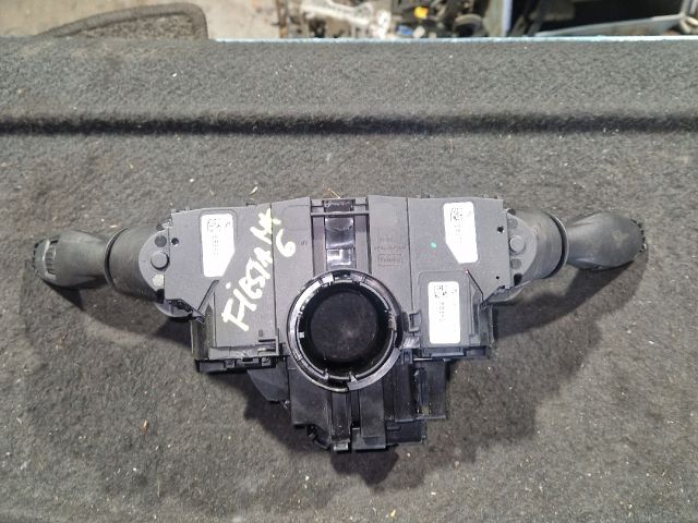 bontott FORD FIESTA VI Komplett Kormánykapcsoló (Bajuszkapcsoló)