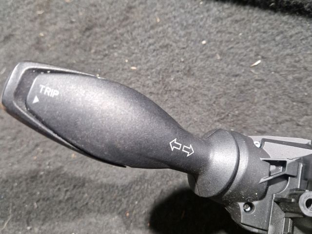 bontott FORD FIESTA VI Komplett Kormánykapcsoló (Bajuszkapcsoló)