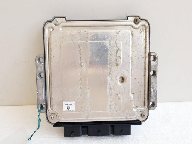 bontott FORD FIESTA VI Motorvezérlő