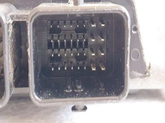 bontott FORD FIESTA VI Motorvezérlő