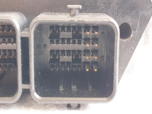 bontott FORD FIESTA VI Motorvezérlő