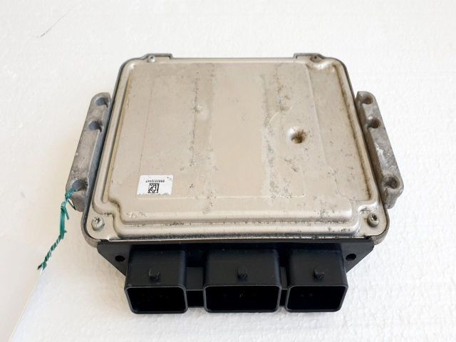 bontott FORD FIESTA VI Motorvezérlő