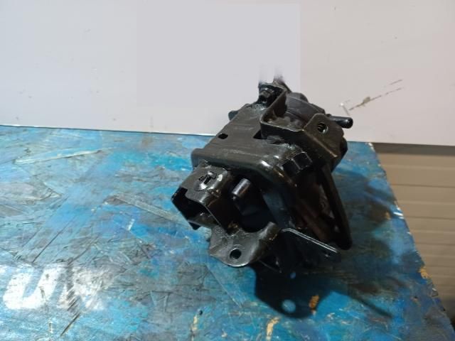 bontott FORD FIESTA VI Üzemanyagszűrő Ház