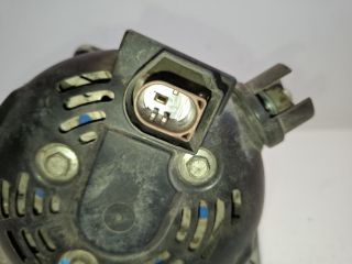 bontott FORD FIESTA VII Generátor