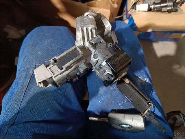 bontott FORD FIESTA VII Gyújtáskapcsoló