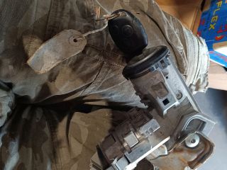 bontott FORD FIESTA VII Gyújtáskapcsoló