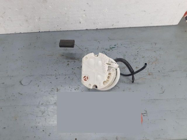 bontott FORD FIESTA VII Üzemanyag Szivattyú