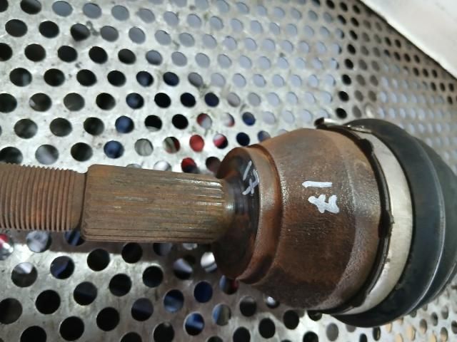 bontott FORD FIESTA VII Bal Féltengely