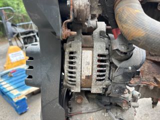 bontott FORD FIESTA VII Generátor