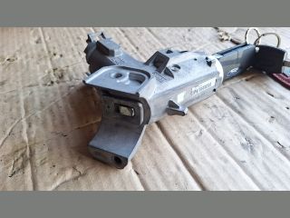 bontott FORD FIESTA VII Gyújtáskapcsoló Házzal