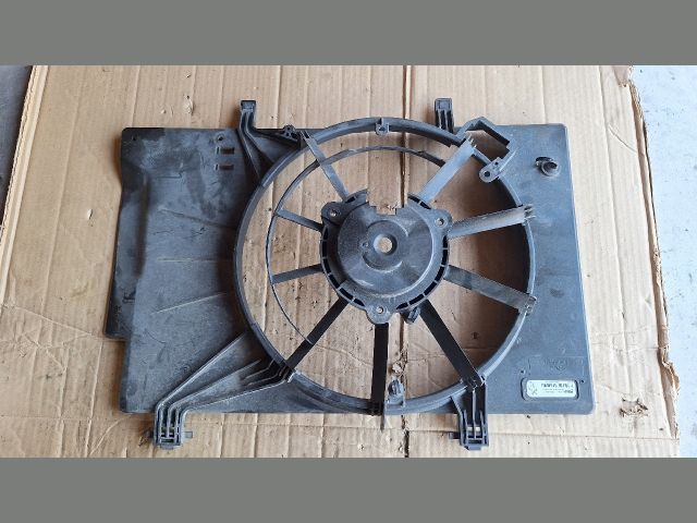 bontott FORD FIESTA VII Hűtőventilátor Keret