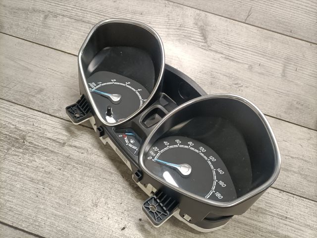 bontott FORD FIESTA VII Kilométeróra