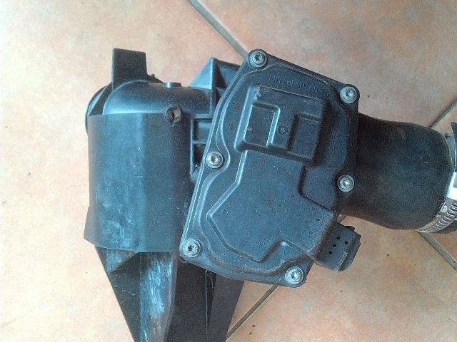 bontott FORD FIESTA VII Komplett Vezérlés Burkolat