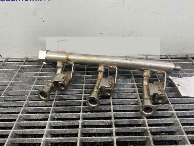 bontott FORD FIESTA VII Közösnyomócső