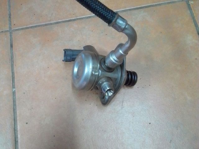 bontott FORD FIESTA VII Nagynyomású Szivattyú