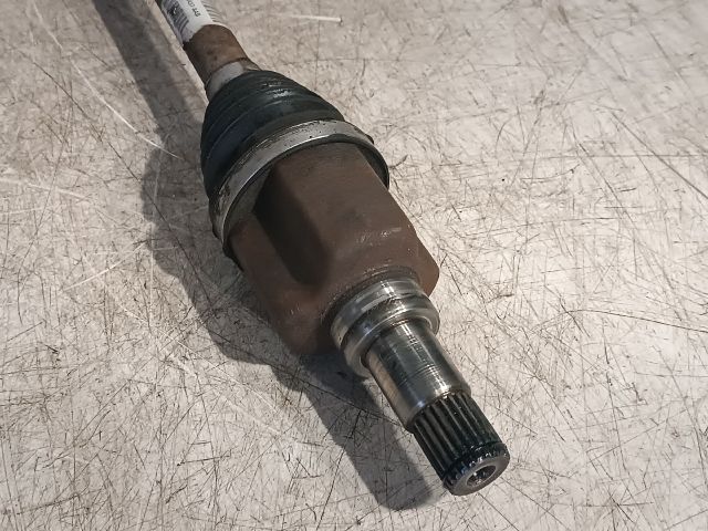 bontott FORD FIESTA VII Bal Féltengely