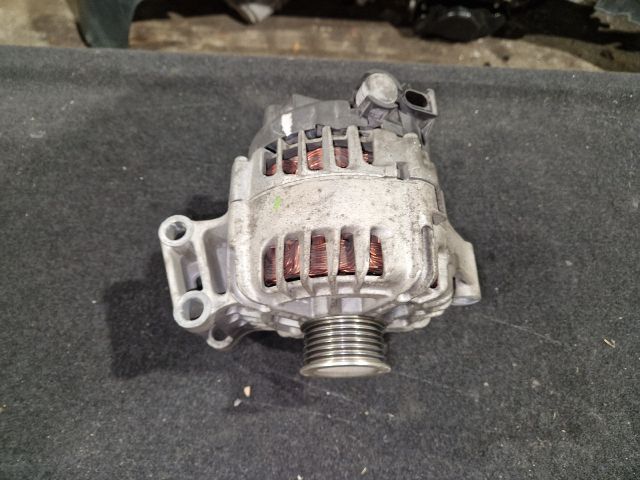 bontott FORD FIESTA VII Generátor