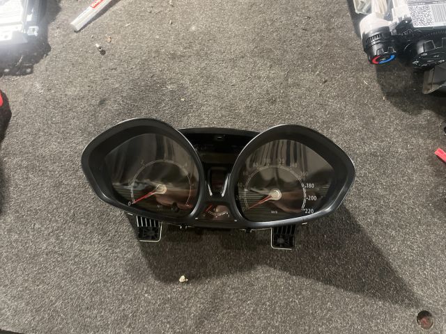 bontott FORD FIESTA VII Kilométeróra